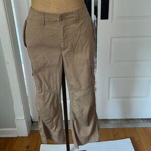 Lauren Ralph Lauren cargo khaki cropped pants size 8